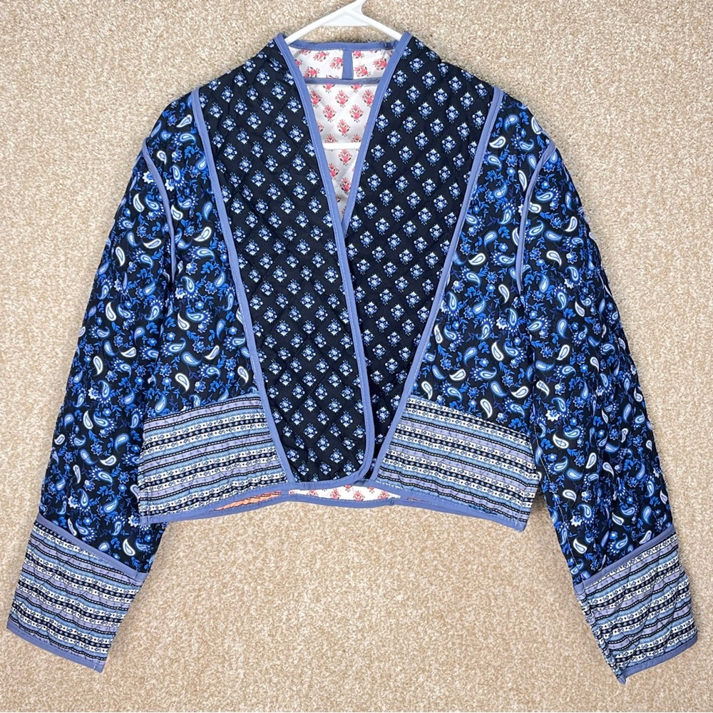 Reversible floral damask quilted jacket blue black pink white summer spring sz L